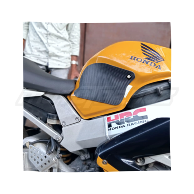 Traction Pads – Honda CBR900RR-Y/1 FireBlade (2000-2001)