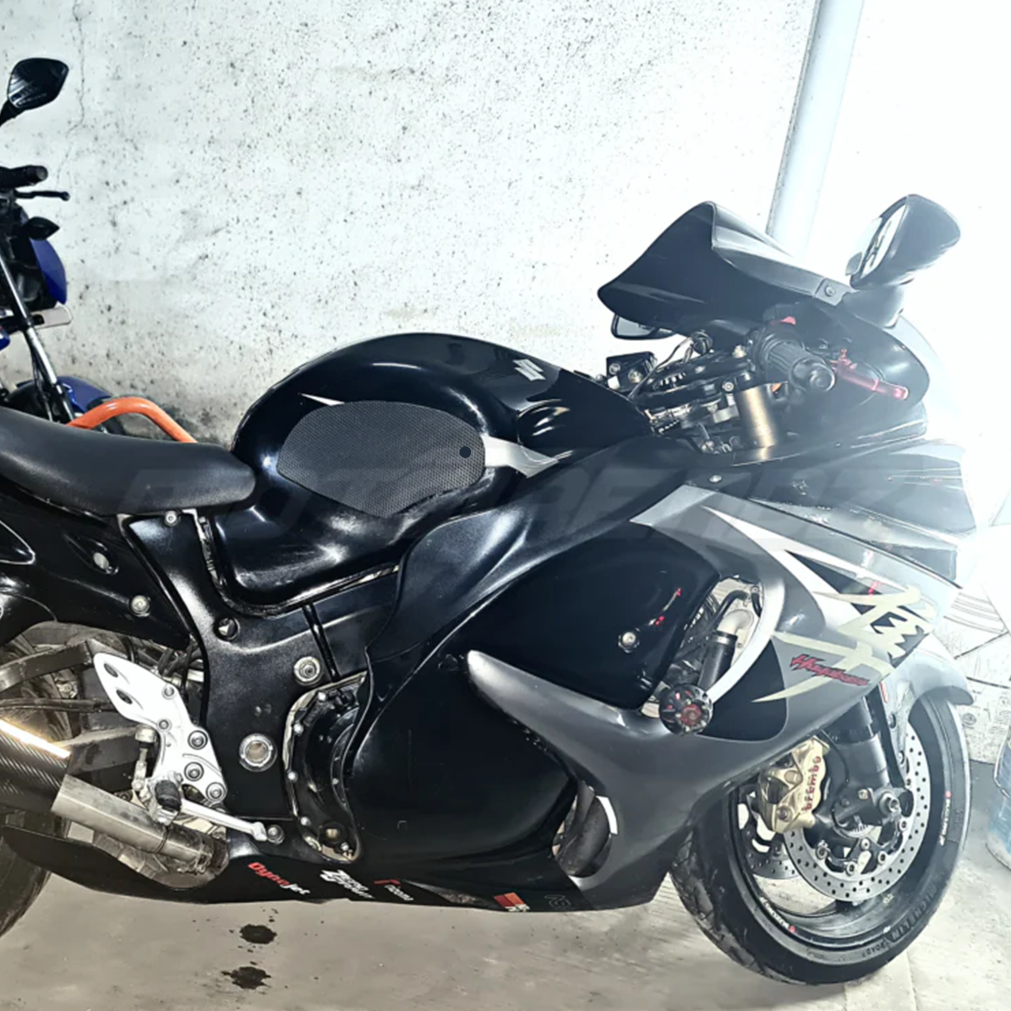 Traction Pads – Suzuki HAYABUSA (2018)