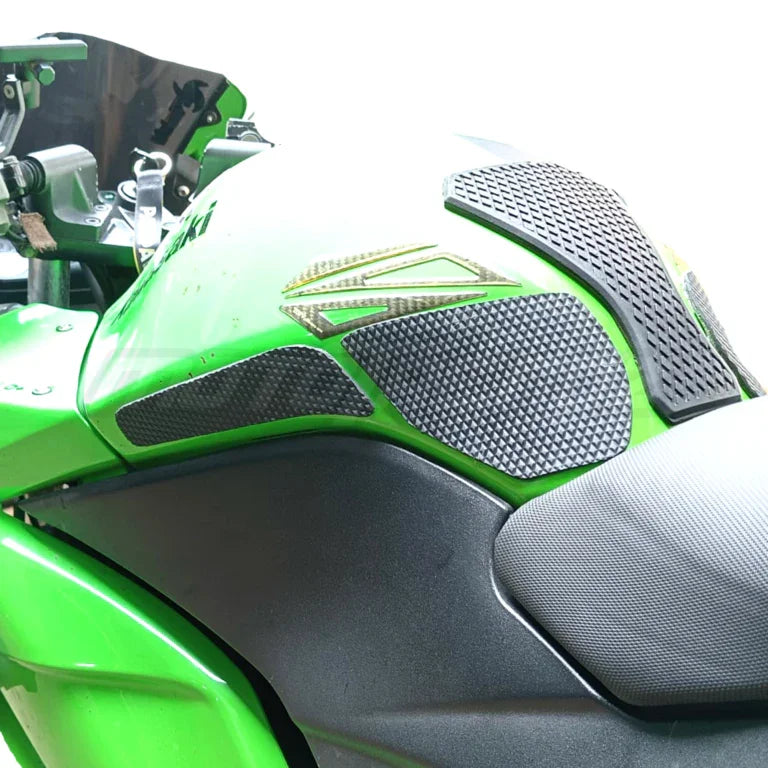 Traction Pads – Kawasaki Ninja 250R  ₹1,199.00 – ₹1,649.00 INCL OF ALL TAXES