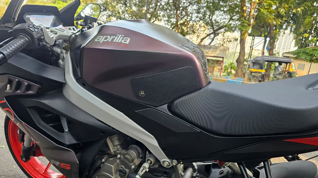 Traction Pads – APRILIA RS 457 (2025)  ₹549.00 – ₹1,849.00